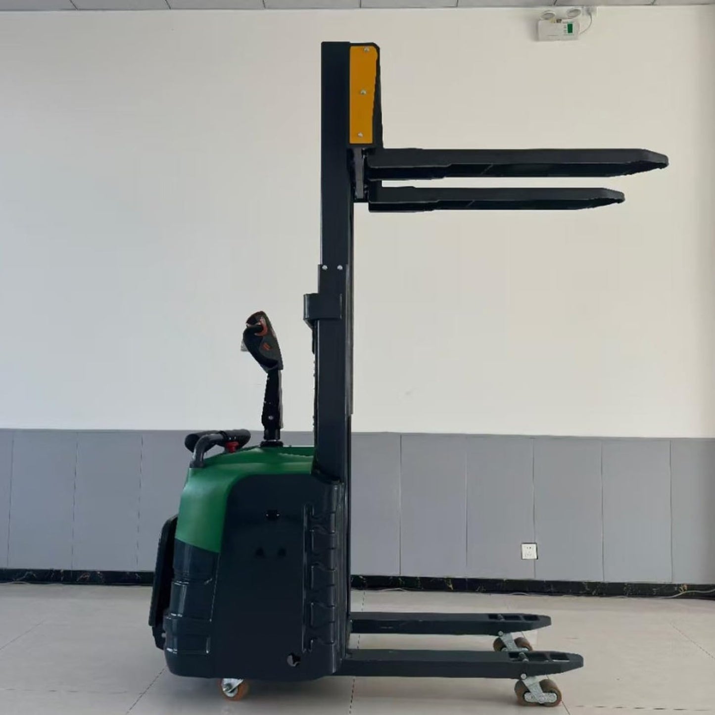 Electric Handling Stacker Forklift, Battery Powered Pallet Lift Equipment, Walk Behind Hydraulic Stacking Machine, Warehouse Material Handling System, Pallet Lifting Equipment