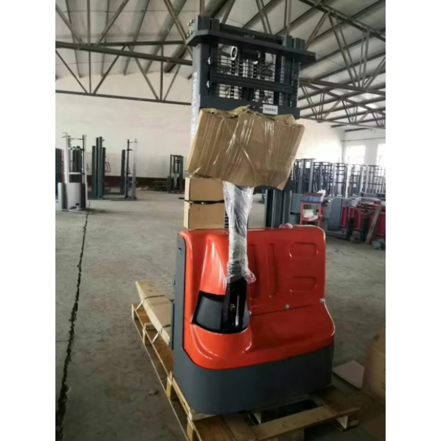 Electric Powered Pallet Stacker – Heavy Duty Lift Truck for Warehouse Material Handling – 1.5 Ton Capacity Electric Forklift Stacker for Industrial Use