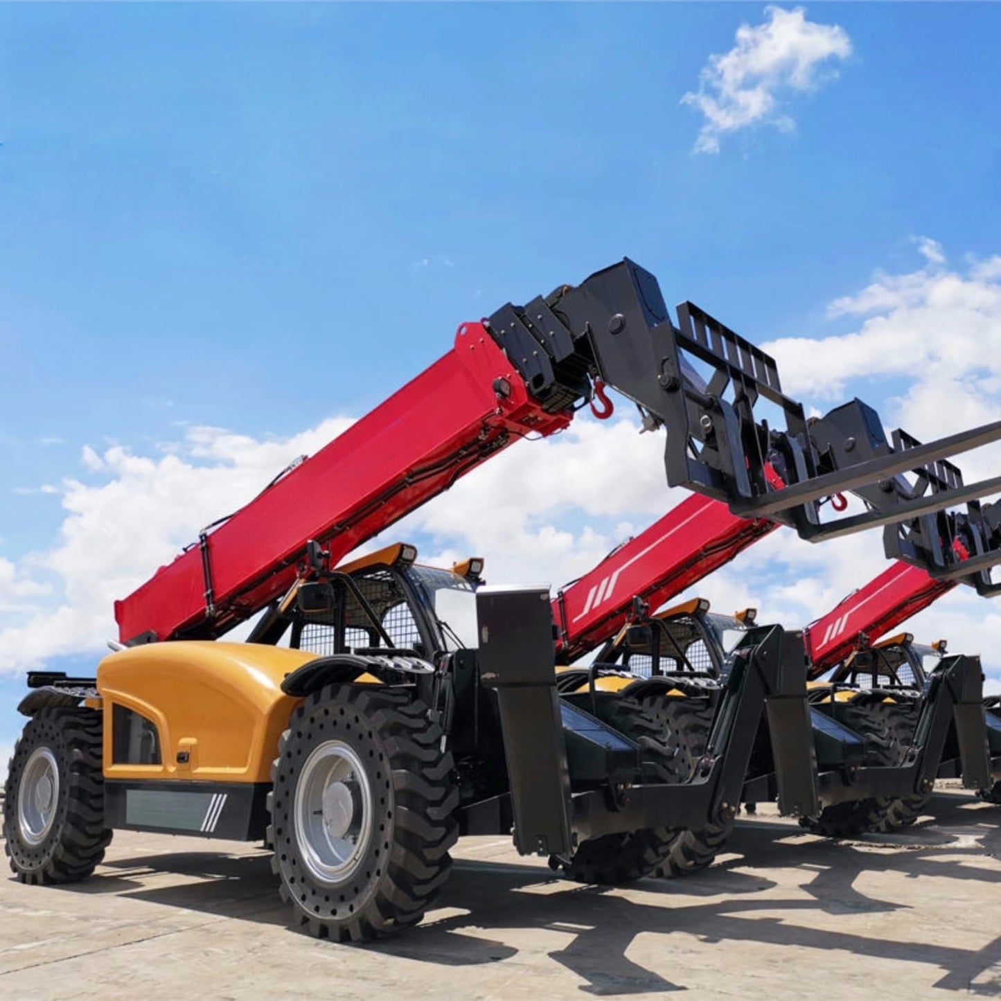 Construction Reach Forklift Telehandler for Warehouse and Agricultural Material Handling, All Terrain Telescopic Lifting Equipment with Enclosed Cab