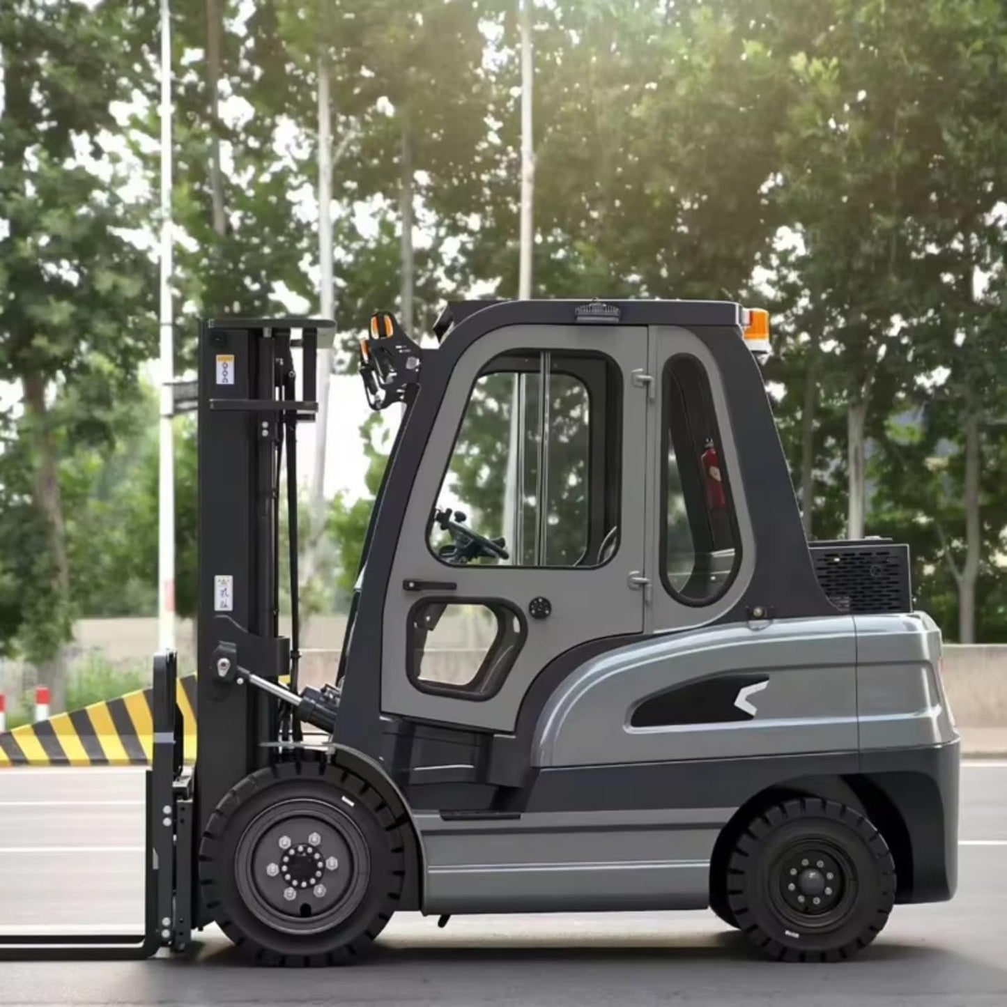 Electric Forklift Pallet Stacker – Heavy Duty Industrial Electric Forklift – 1 to 3 Ton Capacity, Compact Lift for Warehouse Logistics