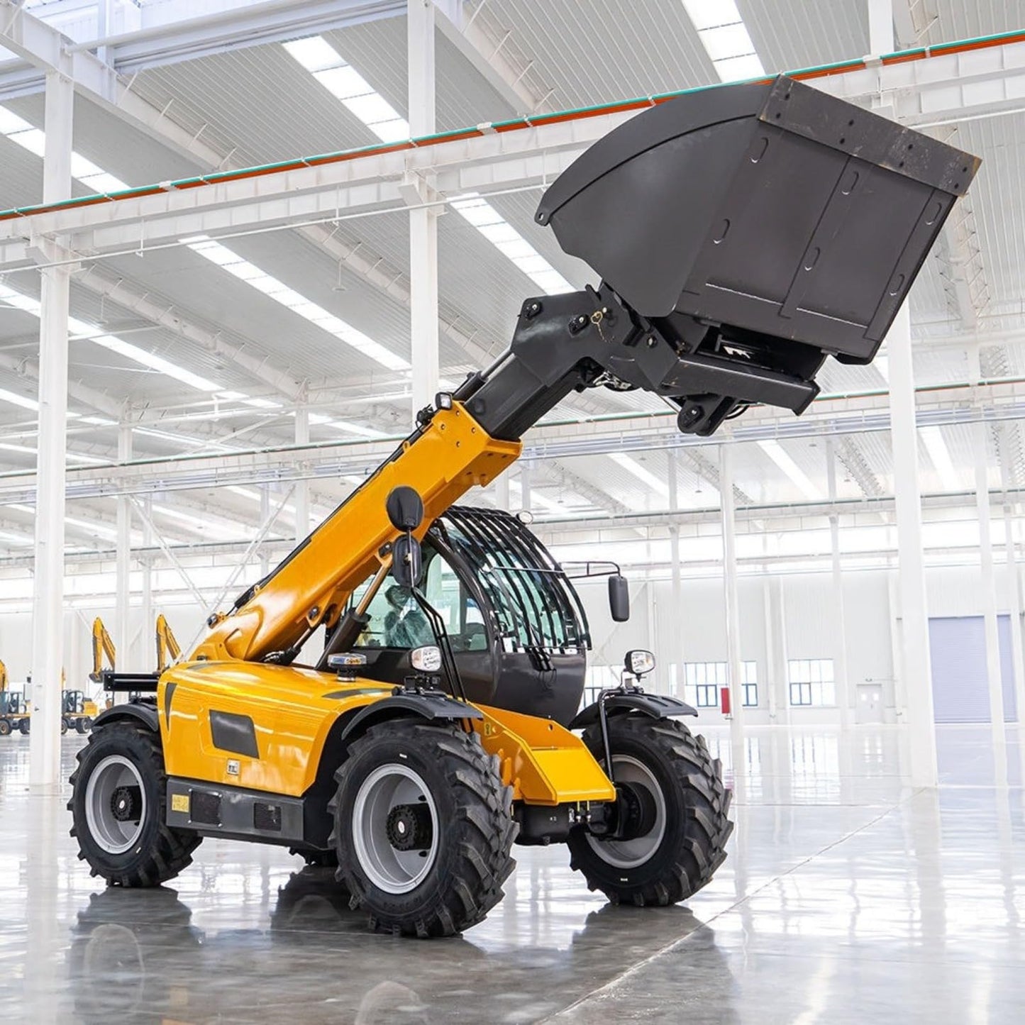Telehandler Reach Forklift for Outdoor Material Handling, Rough Terrain Telescopic Lifting Machine with Enclosed Cab for Farm Warehouse Construction Use
