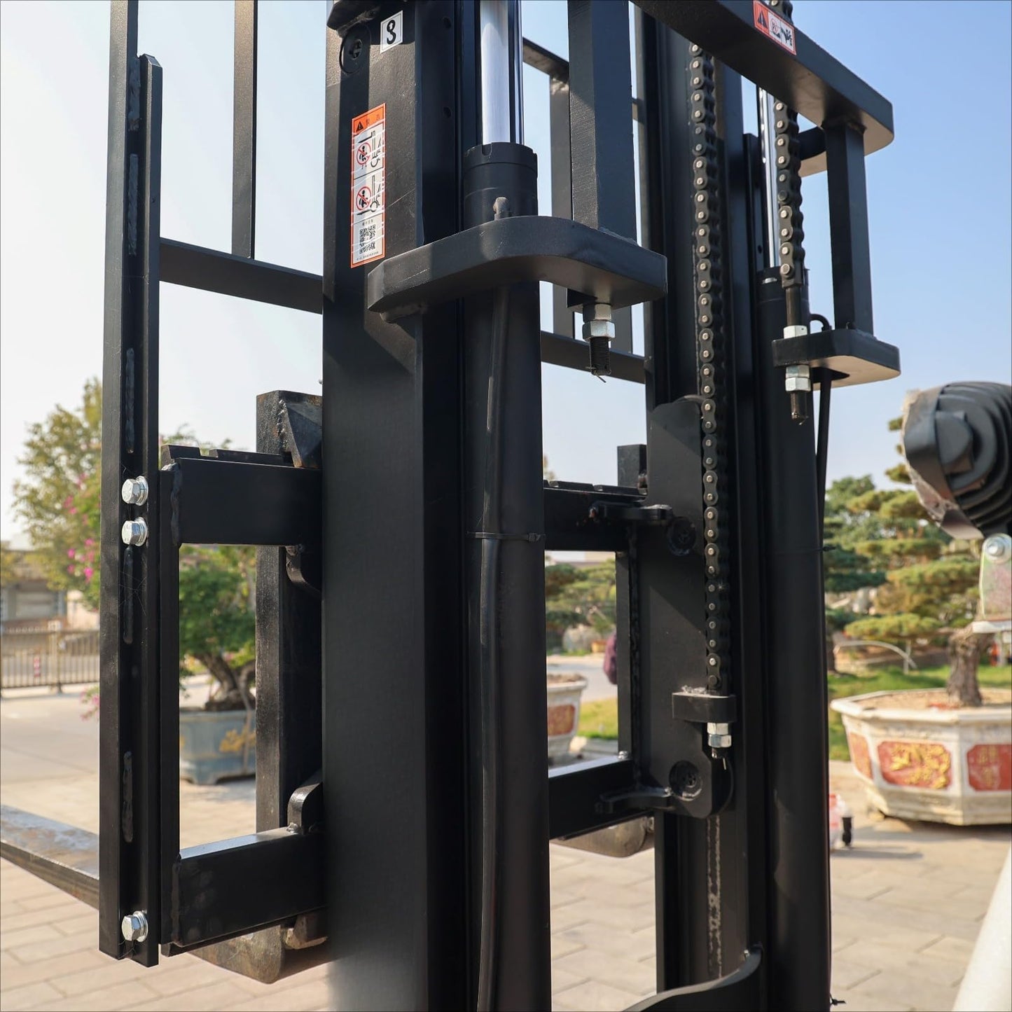 Electric Forklift Stacker – Industrial Electric Forklift for Material Handling – 1 to 3 Ton Lifting Capacity, Compact Lift for Warehouse Use