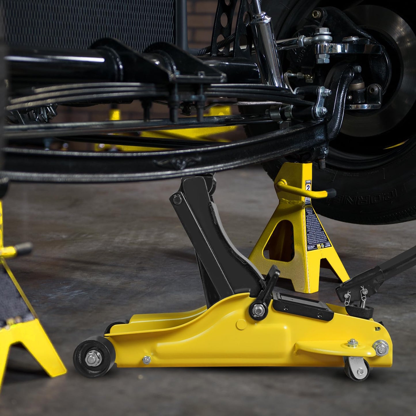 YELLOW JACKET 2.5 Ton Trolley Jack with Carrying Case Hydraulic Low Profile Floor Jack for Cars Lift with Single Piston Lift Pump, 5500 lb Capacity…