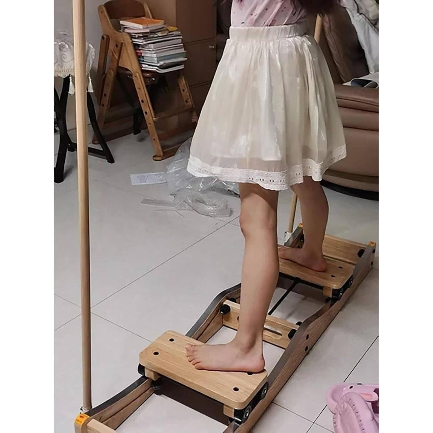 Ski Training Machine, Machines Exercise Device, Leg Equipment with Handrails and Stainless Steel Slide Rails are Made of Thick and Stable Materials Suitable