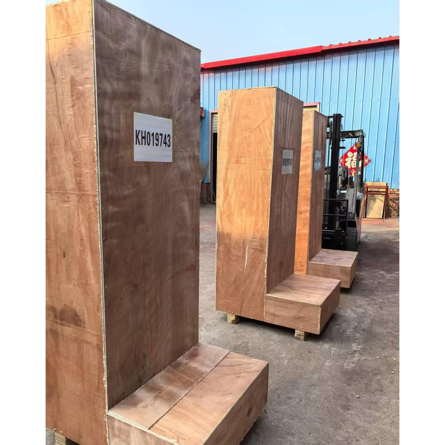 660LBS Load Capacity Fully Electric Material Lift, 4.9FT Height Lift Electric Hydraulic Pallet Stacker, Portable Electric Drive Fork Lift Truck Dolly