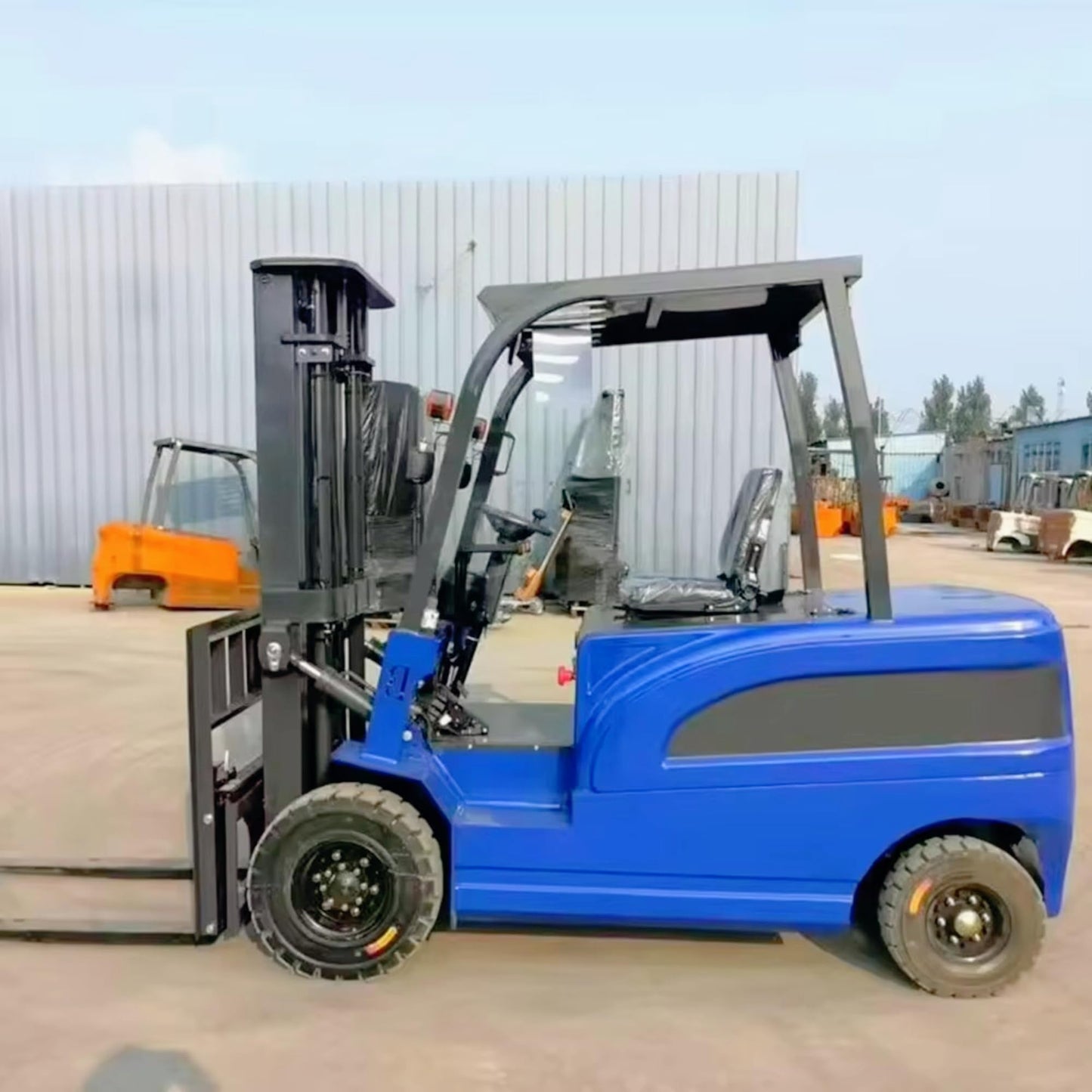 Warehouse Inventory Stacker, 5000lbs Capacity Lithium Ion Electric Forklift, 3-Wheel Counterbalance Reach Truck, Heavy Duty Industrial Material Handling Equipment, Fast Charging AC Motor & Solid Tires