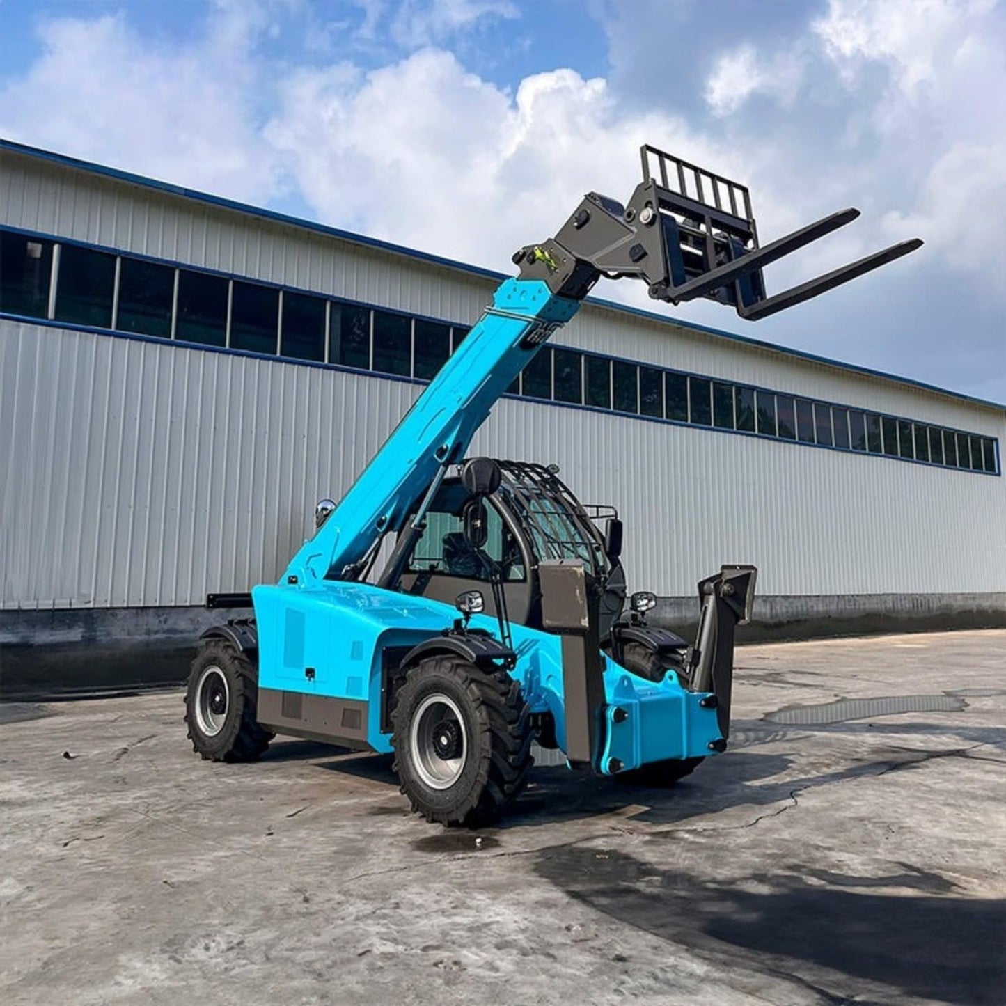 Telehandler Forklift Telescopic Fork Lift Rough Terrain Forklift Truck All Terrain Boom Lift Construction Material Handling Equipment Industrial Yard Warehouse Lifting Machine Outdoor Use