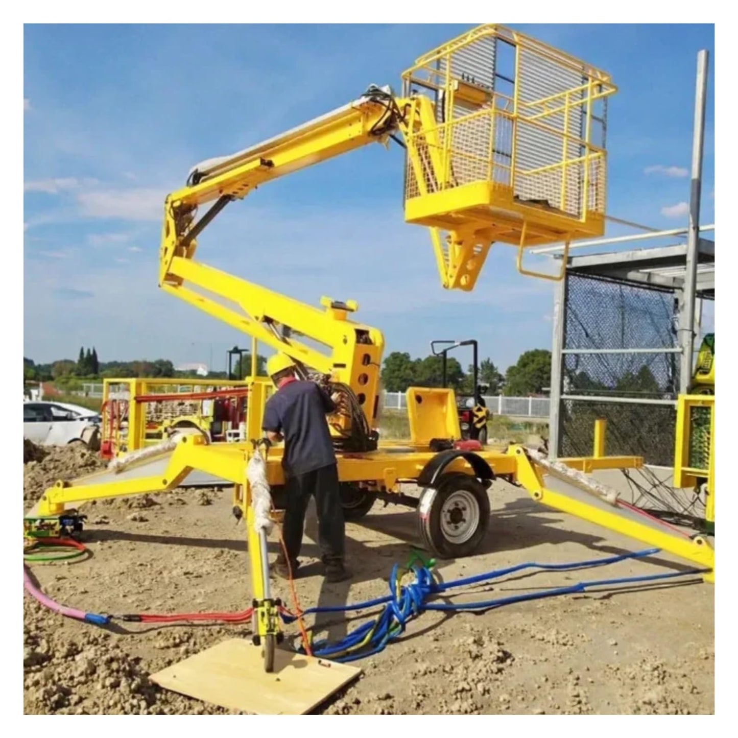 HLOMAUD Towable Boom Lift Telescoping 12m Dc 200kg Lifts