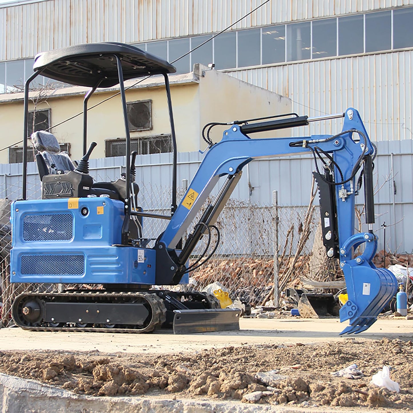 DS-180L, 1.8 Ton Diesel Mini Excavator with EPA Certified KubotaEngine, Pilot Control System, Hydraulic Thumb clamp，Bucket, US in Stock, Include 12 Months Parts Replacement Service