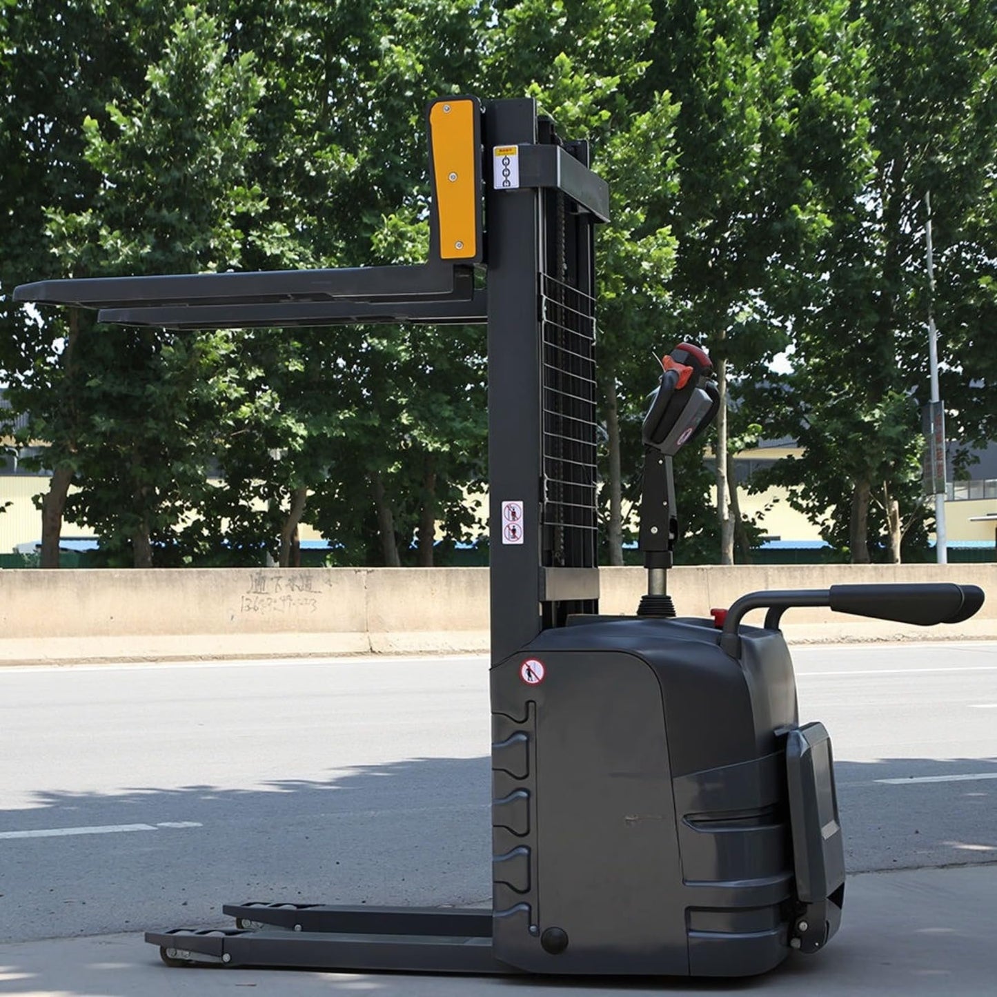 Electric Stacker Lift Truck Forklift Machine, Battery Powered Pallet Stacker Equipment, Walk Behind Hydraulic Lift System, Warehouse Material Handling Stacking Machine