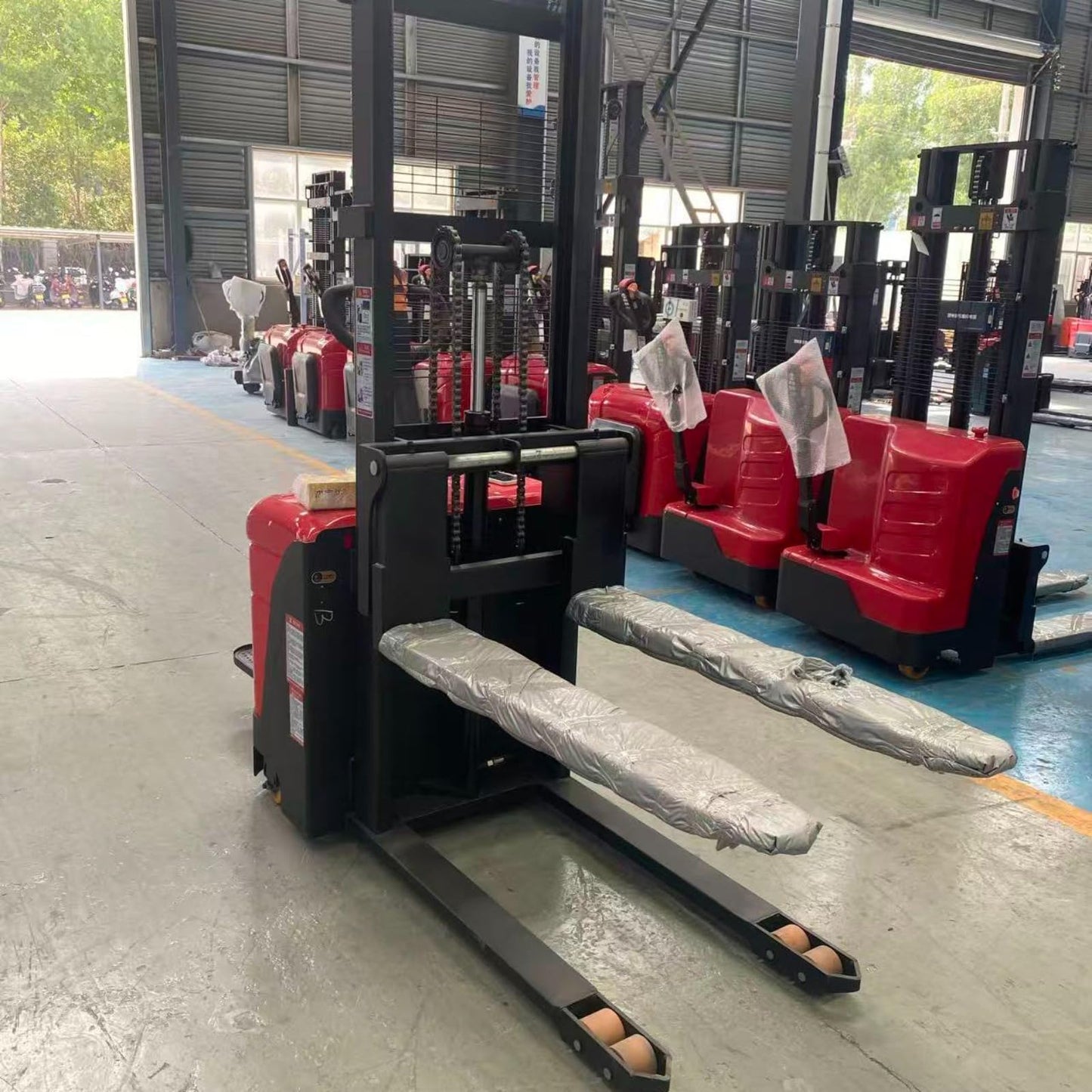Electric Forklift Stacker Truck, Battery Powered Pallet Stacker Machine, Walk Behind Hydraulic Lift Truck, Warehouse Stacking Equipment, Pallet Handling Forklift System