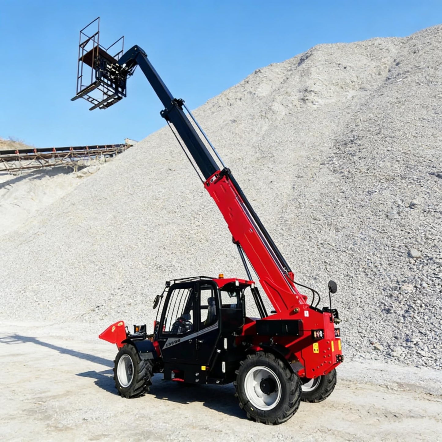 1–5 Ton Telescopic Forklift Telehandler – 4x4 Rough Terrain Extendable Boom Loader with 4–10m Reach, Telescopic Handler for Farm, Warehouse & Construction