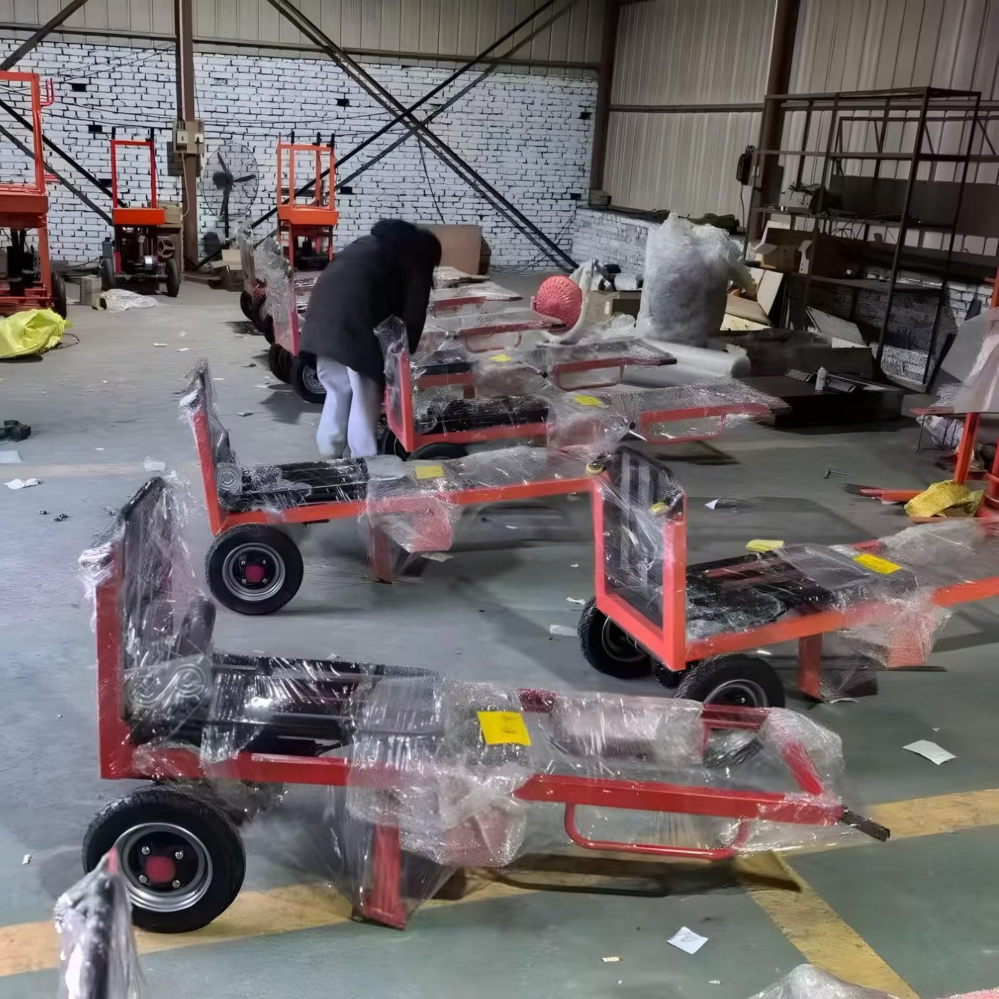 660LBS Load Capacity Fully Electric Material Lift, 4.9FT Height Lift Electric Hydraulic Pallet Stacker, Portable Electric Drive Fork Lift Truck Dolly