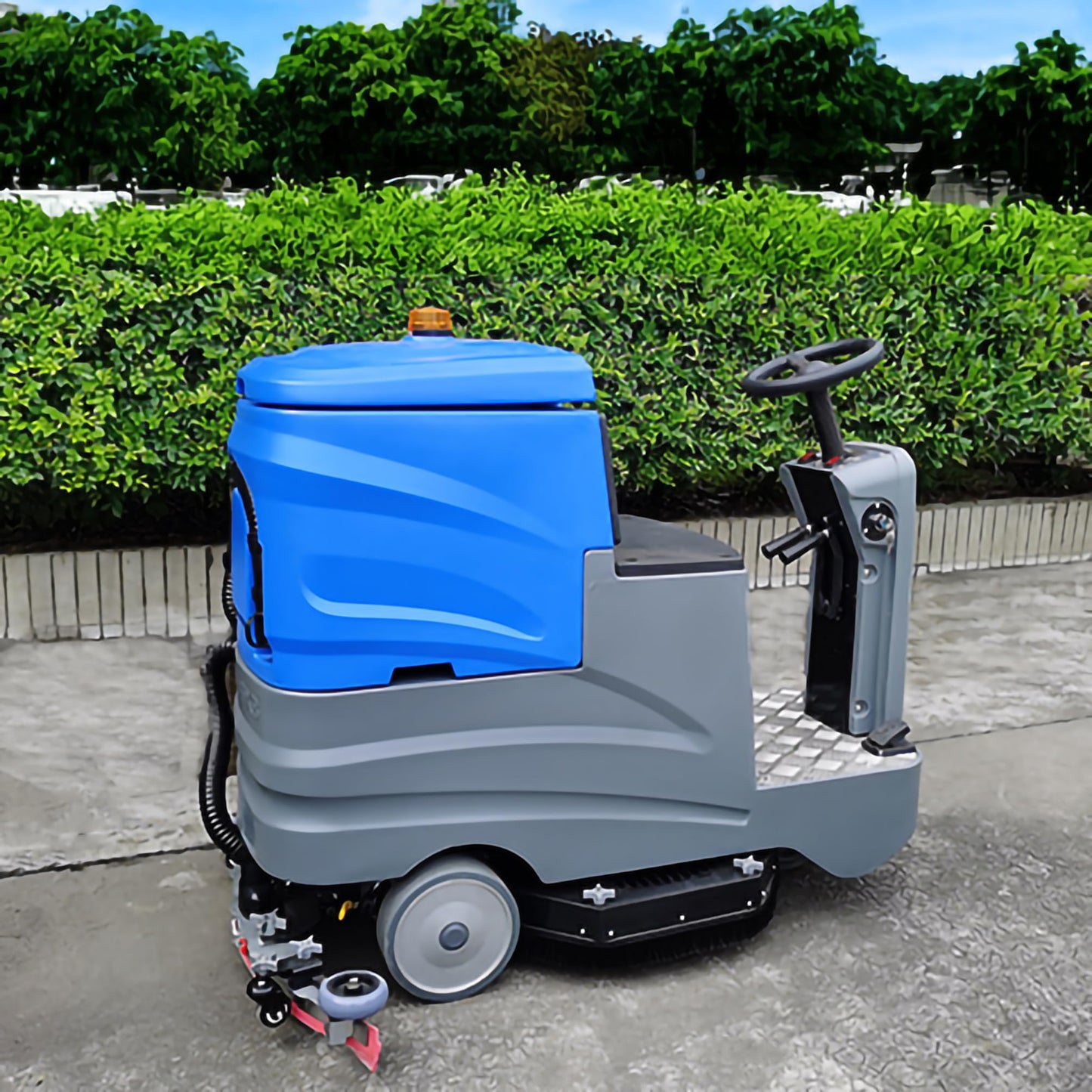 Fixturedisplays® Ride-On Driving Floor Scrubber Machine Battery Powered Warehouse Industrial Cleaner 21 Inches Clean Width, 3000M2/H Clean Efficiency 15761-NEW-SL