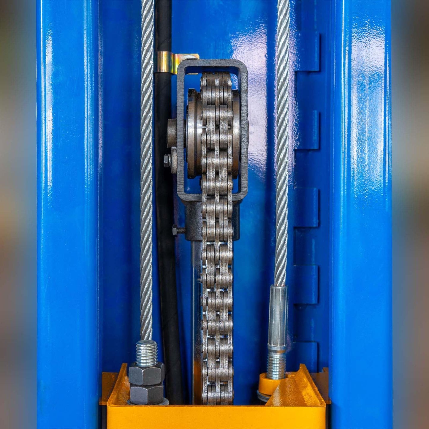 XK-L1100 Truck Hoist 220V Vehicle Lift 10,000 Lbs 2 Post Car Lift 12 Months Parts Replacement