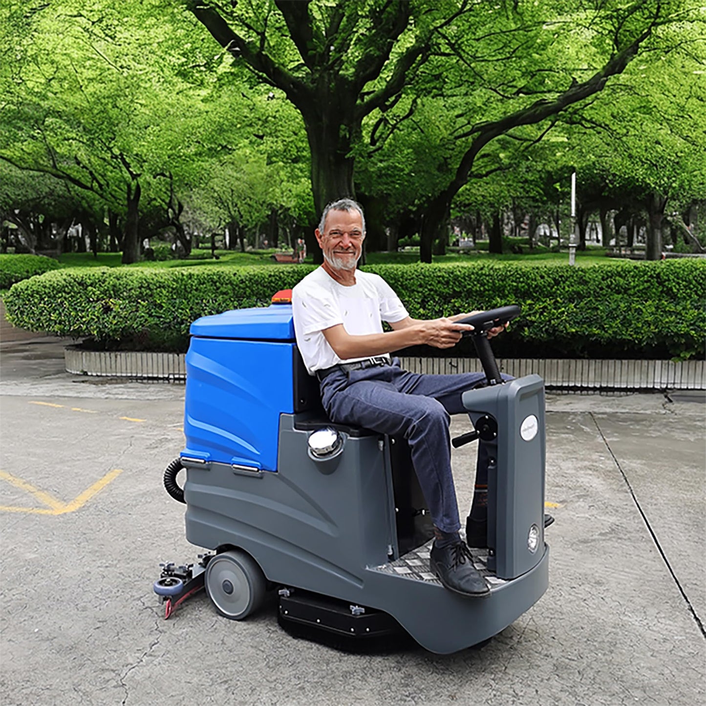 Fixturedisplays® Ride-On Driving Floor Scrubber Machine Battery Powered Warehouse Industrial Cleaner 21 Inches Clean Width, 3000M2/H Clean Efficiency 15761