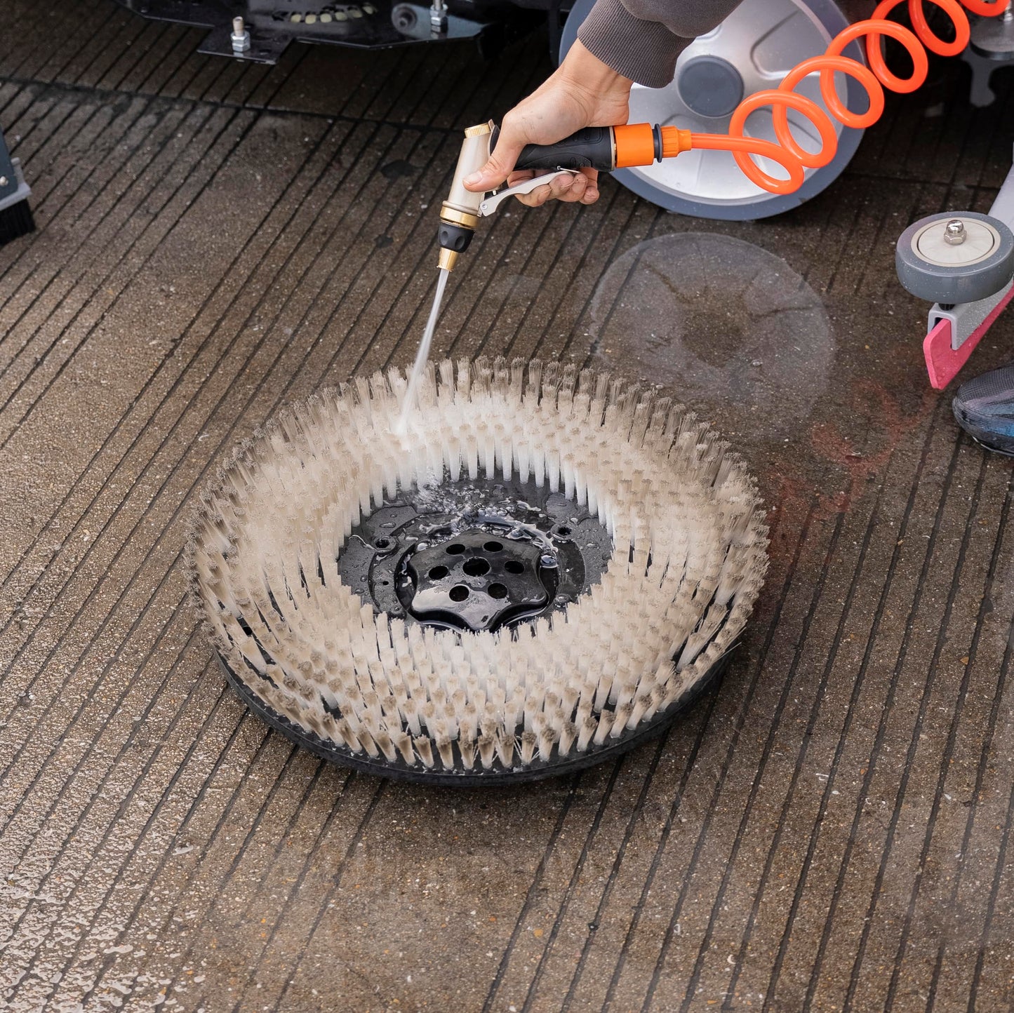 Battery Powered Ride-On Commercial Floor Scrubber Machine, 30" Brush, 39" Squeegee Width, 24 gal Solution Tank, 25 gal Recovery Tank, 5 hr Use 8 hr Charge, 180 RPM, 52,000 Sqft/H, Batteries Included
