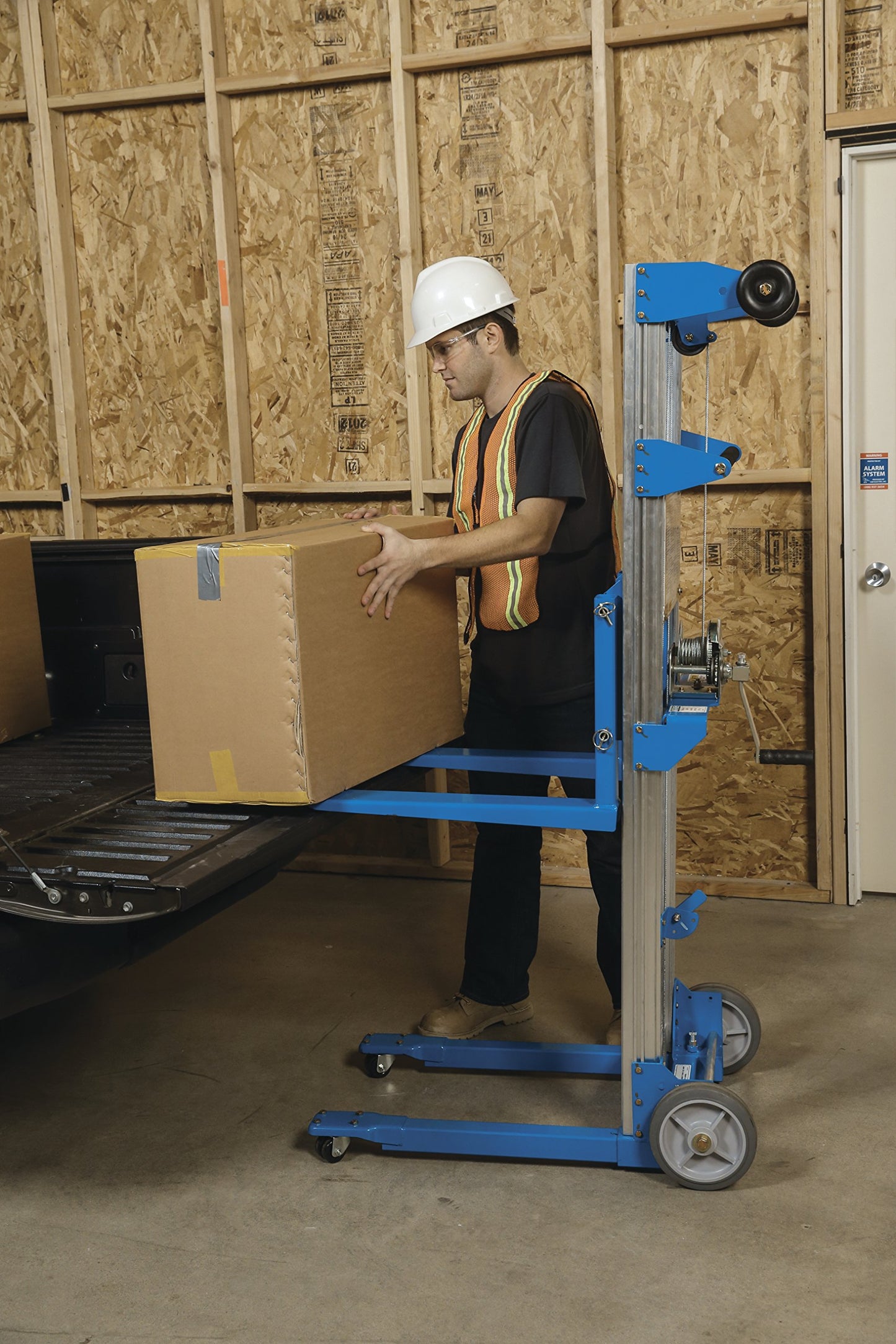Genie Lift, GL- 8, Heavy-Duty Aluminum Manual Lift, 400 lbs Load Capacity, Lift Height 10' 0.5"