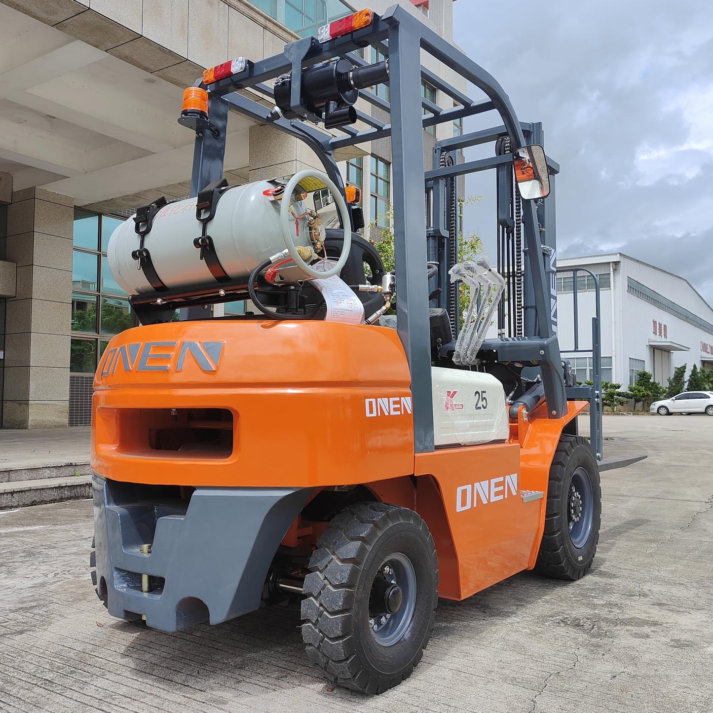 ONEN LPG Forklift 2 Tons 4409 LBS Capacity 42KW Dual-Fuel Engine Powered High-Lift Fork Lift 4.5m 14.76 ft Lifting Height Stacker 2000kg Pallet Lift Truck Material Handler with 4ft Length Forks