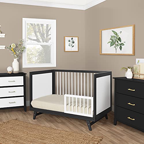 Dream On Me Carter 5-in-1 Full Size Convertible Crib / 3 Mattress Height Settings / JPMA Certified / Made of New Zealand Pinewood / Sturdy Crib Design, Black & White