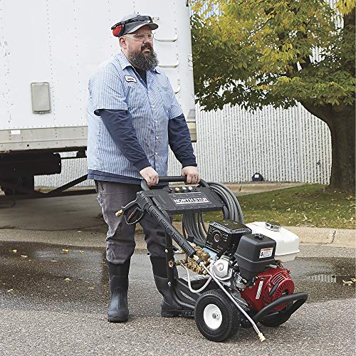 Northstar Gas Cold Water Portable Pressure Washer Power Washer - 4200 PSI, 3.5 GPM, Honda Engine, Model Number 157127